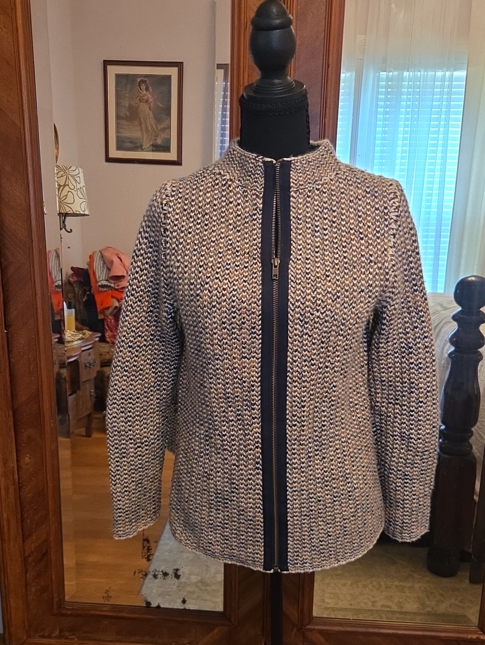 Women's Textured Zip-Front Sweatet Jacket - Black & Cream